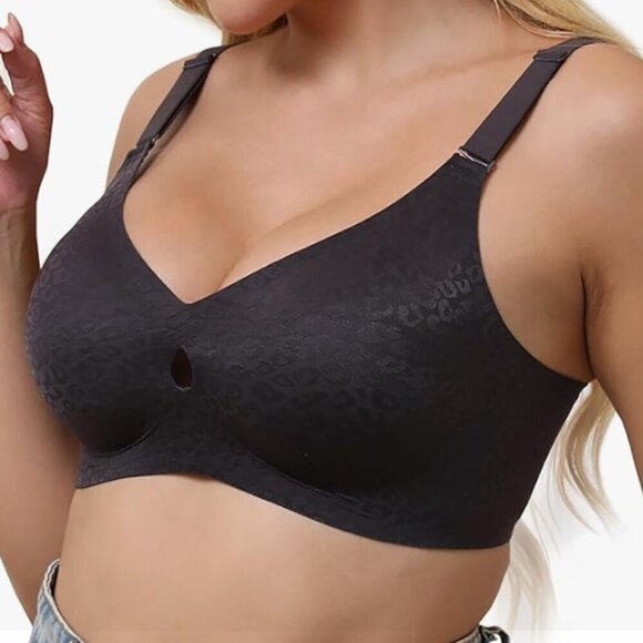 Yarnaxa Other - NWT Black Women's Seamless Bra Size Large